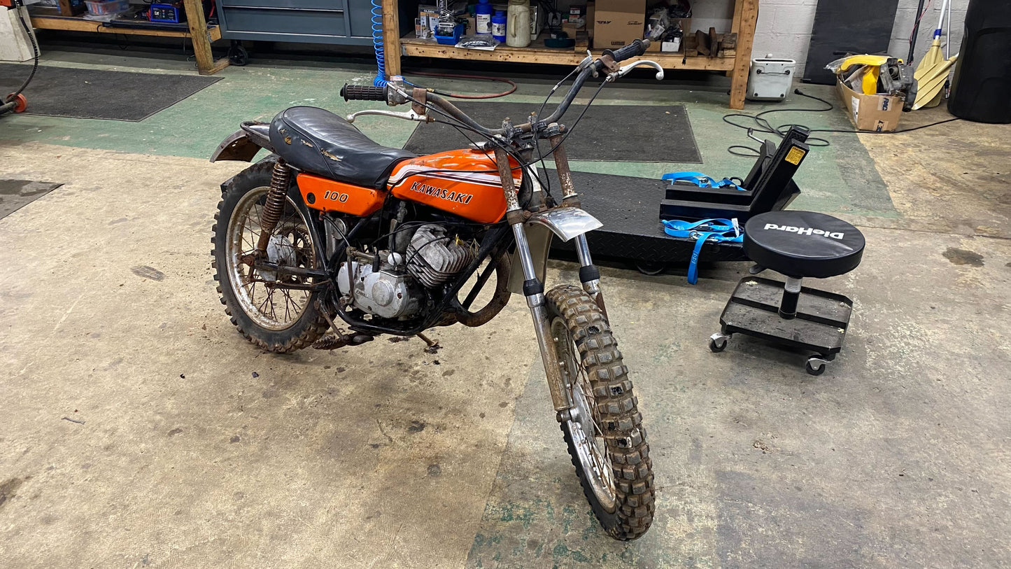 The 1972 Kawasaki G4 100 found in a scrap pile