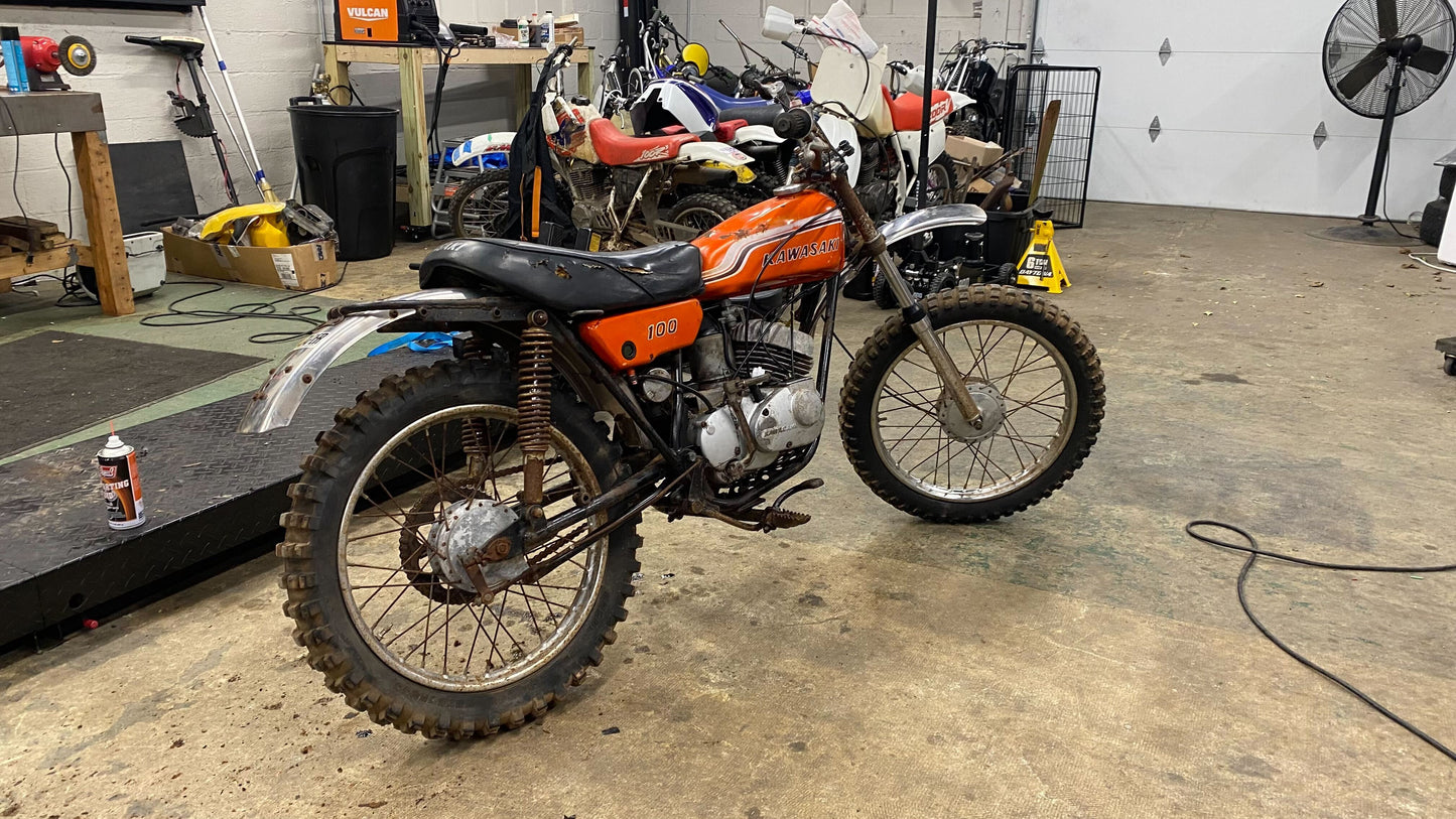 The 1972 Kawasaki G4 100 found in a scrap pile