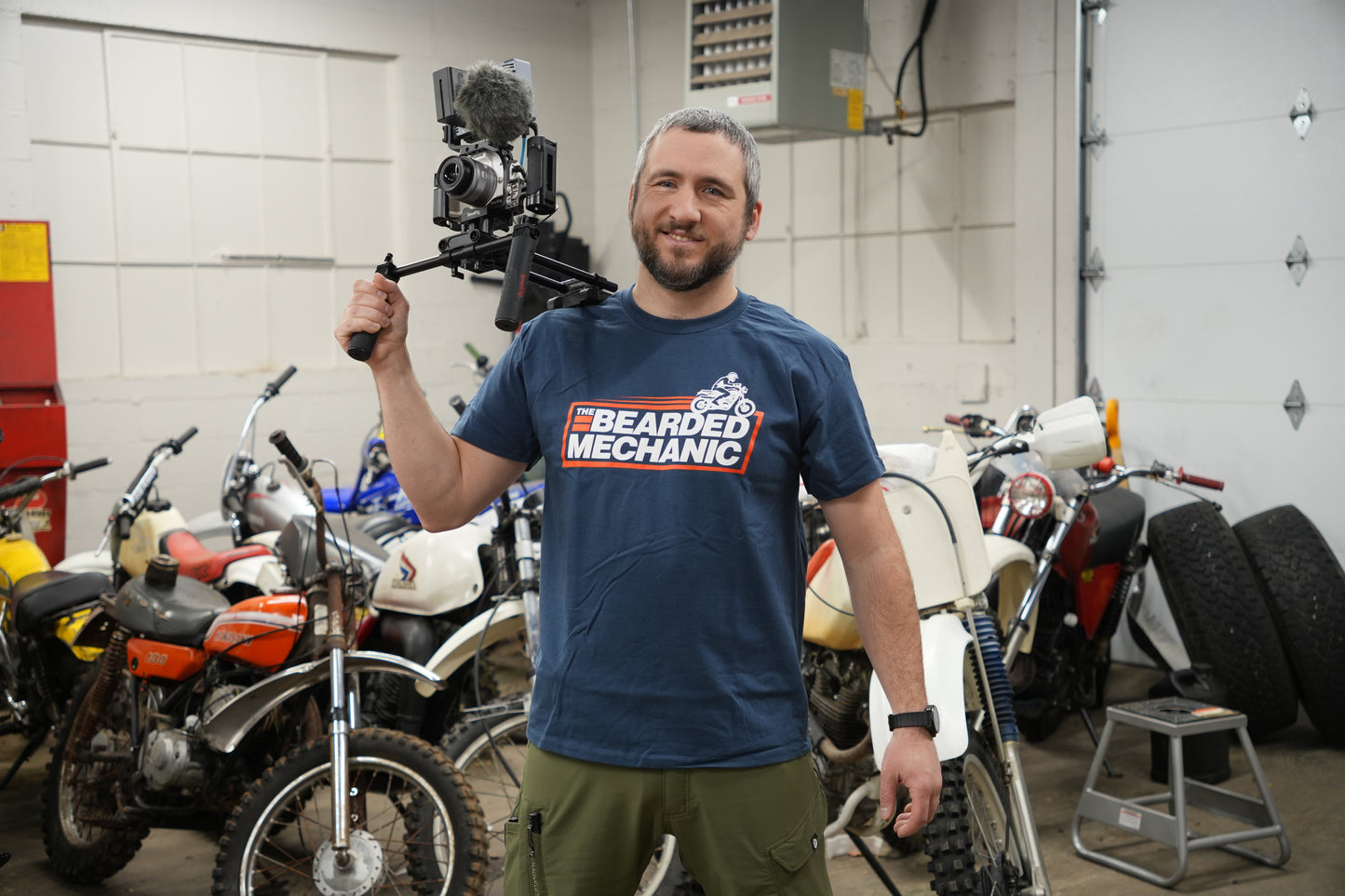 *NEW* Bearded Mechanic Navy & Red Short Sleeved Tee