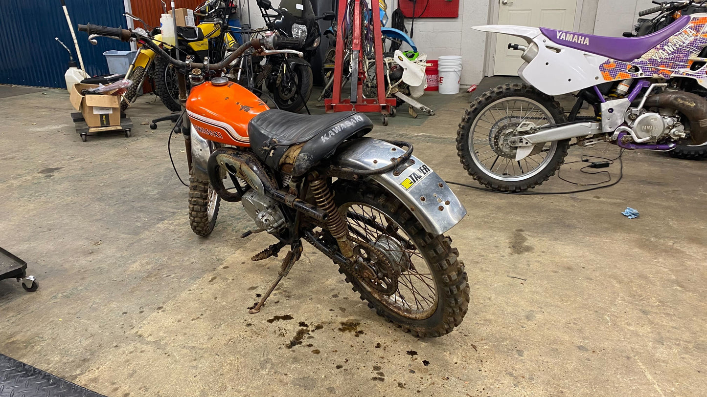 The 1972 Kawasaki G4 100 found in a scrap pile