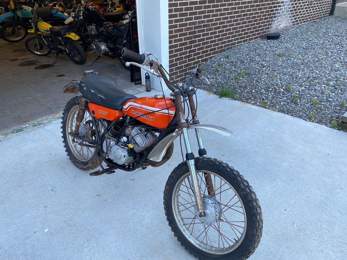Kawasaki 100
