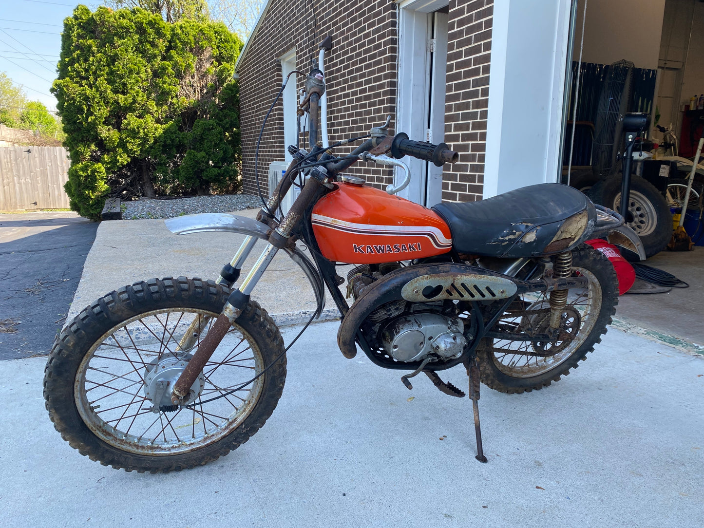 Kawasaki 100